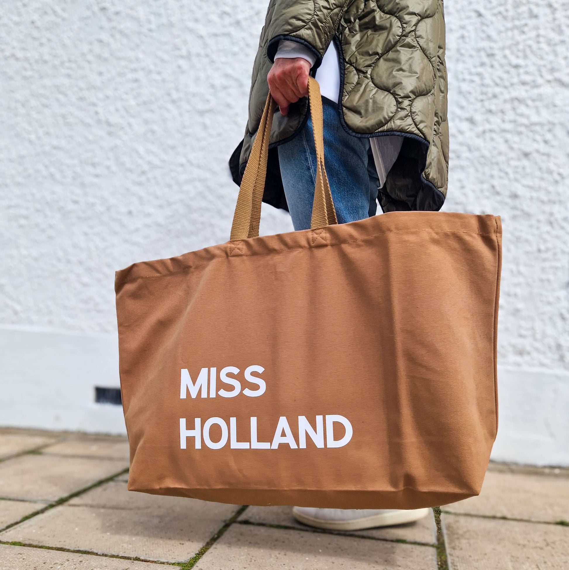 Custom Text Tote bag in brown with a personalised name in white